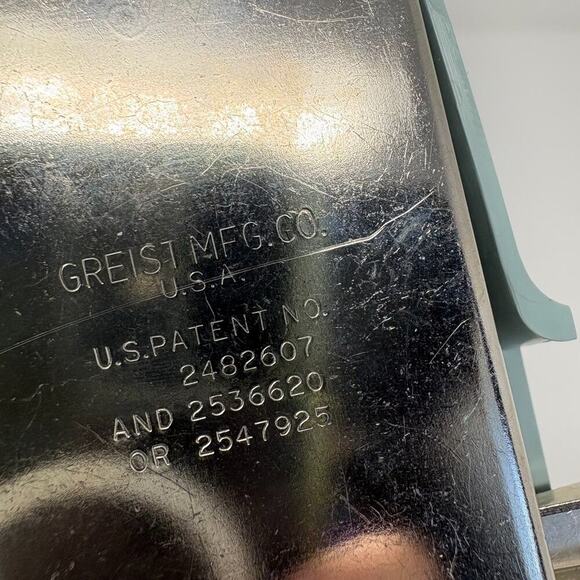 Set of 2 Greist Buttonholers Model Automatic Buttonhole Stitch Attachments w Box - Picture 11 of 12